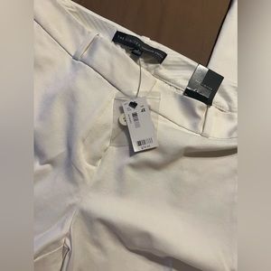 The limited signature stretch pants size 4R